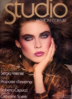 Full-on 80s glamour. Carol Alt 80s Makeup Aesthetic, Decades Makeup, 1980’s Makeup, Era Makeup, 80s Photoshoot, 80's Makeup, Makeup 80s, 80s Hair And Makeup, 80s Makeup Looks