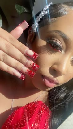 Short Red Homecoming Nails, Red Nails Acrylic Homecoming, Red Nails For Hoco, Nails For Red Dress Ideas Prom, Red Prom Nails Acrylic Short, Red Nails For Homecoming, Quince Makeup Red, Red And Gold Nails Short, Red Bday Nails