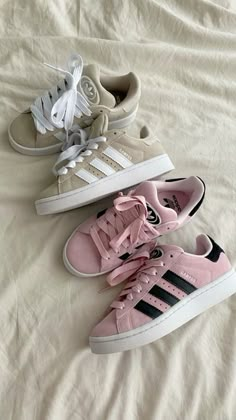 Guys Fits, Trendy Shoes Sneakers, Preppy Shoes, Pretty Shoes Sneakers, Cute Sneakers, Hype Shoes, Cute Nikes, Adidas Campus, Girly Shoes