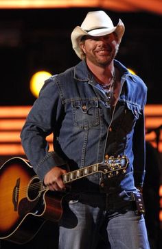 Toby Keith Toby Keith Quotes, Toby Keith Pictures, Toby Keith Lyrics Quotes, Toby Keith Videos, Toby Keith Songs, Cowboy Clothes, Singer Costumes