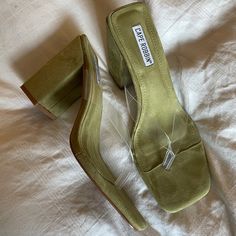 Never Worn! Saige Green Wedding Shoes, Olive Green Heels, Green Velvet Shoes, Olive Shoes, Miss Green, Green Platform, Green Heels, Velvet Shoes, Green Shoes