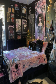 A variety of whimsy goth bedroom decor ideas to infuse your space with mystery and charm, featuring enchanting style elements. Cute Goth Room Ideas, My Aesthetic Room, Vintage Gothic Bedroom, Goth Witch Bedroom, Cute Goth Decor, Whimsi Goth Bedroom, Stuff To Add To Your Room, Whimsi Goth Room, Small Goth Bedroom