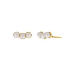 Like three peas in a pod these dainty yet perfect pearls are a chic new addition to your ear game. We put a modern spin on a classic natural beauty, that can be mixed and matched with everything from diamond studs to everyday hoops! Perfect for gifting too!

Size: 9.5mm (W) x 4mm (H)
3mm Freshwater Pearls
14K Solid Gold
Lifetime Guarantee
Made in Los Angeles Three Peas In A Pod, Perfect Pearls, Peas In A Pod, Gold Pearl, Diamond Studs, Peas, Freshwater Pearls, Solid Gold, Natural Beauty