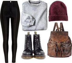 Infp Style, Simple Edgy Outfits, Beanie Outfits, Wayward Sisters, Skateboard Style, Fall Travel Outfit, Black And White Outfit, Look Retro