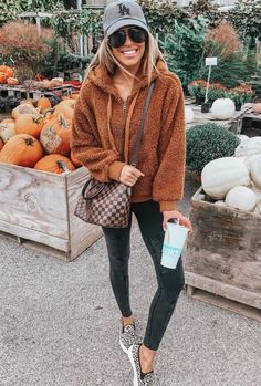 Outfits Mit Leggings, Leggings Outfit Casual, Look Legging, Leggings Outfits, Black Leggings Outfit, Perfect Fall Outfit, Legging Outfits, Stunning Outfits, Leggings Casual