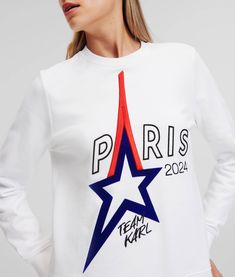 Crafted in luxurious organic diagonal terry, this Paris-inspired sweatshirt blends comfort with iconic style, The laidback favorite showcases Eiffel Tower-themed "TEAM KARL” artwork and light ribbing at the collar, cuffs and hem. Karl Lagerfeld Sweater, Paris Sweatshirt, Paris Inspired, Moschino Couture, Jumpsuit Jacket, Sweatshirt For Women, Sporty And Rich, Karl Lagerfeld Paris, Stella Mccartney Adidas