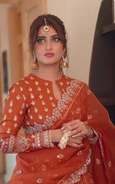 Saboor Aly Dresses, Bin Roye, Indian Pants, Indian Dress Up, Long Blouse Designs, Latest Bridal Dresses, Good Genes