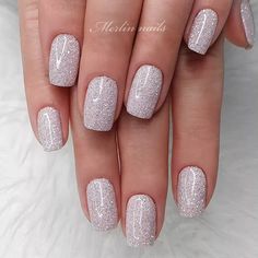 21 Short Winter Nail Ideas