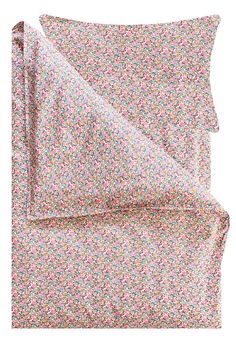 Bedding made with Liberty Fabric BETSY ANN PINK - Coco & Wolf Pink Duvet Set, Luxurious Bedding, Patchwork Cushion, Bedding Duvet, Material Bed, Fabric Bed, Cot Bedding, Duvet Bedding Sets, Pink Bedding