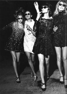 The Night Is Young, Vans Girl, Mode Editorials, Three Women, Studio 54, Claudia Schiffer, Ladies Night, Vogue Italia, Girl Gang