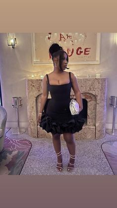 Black Hoco Dress Short Strapless, Banquet Dresses Black Women, Strapless Dress Black Women, Sweet 16 Dress Black Women, Grad Dress Inspo Short, Bday Dinner Outfit Winter, Grad Dresses Black Women, 17th Birthday Dress Black Women