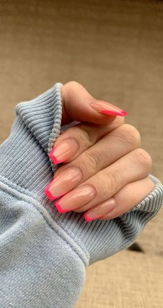 Pink Tip Nails, Unghie Sfumate, Simple Acrylic Nails, Glow Nails, Acrylic Nails Coffin Short, Classy Nails