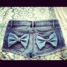 denim shorts with bow pockets WANT Bow Shorts, Diy Couture, Cute Shorts, Spring Style, About Fashion