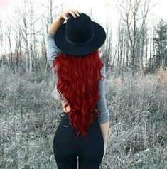 Light Blue Ombre Hair, Cherry Coke Hair, Hair With Hat, Pelo Color Vino, Red Hair Looks, Hair Styels, Best Hair Dye, Blue Ombre Hair, Red Hair Inspo