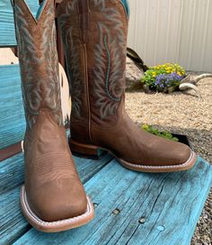 Ariat Square Toe Boots Womens, Square Toe Boots Cowgirl, Ariat Womens Boots, Cowgirl Boots Square Toed, Cute Cowgirl Boots, Ariat Women, Cowgirl Boots Outfit, Rodeo Boots