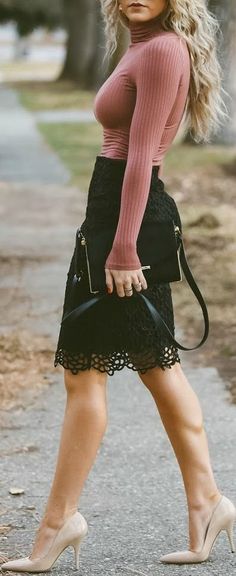 Black lace pencil skirt + nude pumps. Trendy Outfits Winter, Elegante Casual, Professional Attire, Inspired Outfits, Professional Outfits, Business Casual Outfits, Work Attire