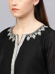 Kurta With Dupatta, Indian Kurti Designs, Maggam Work Designs, Beautiful Neck, Designer Kurti Patterns, Neck Designs For Suits