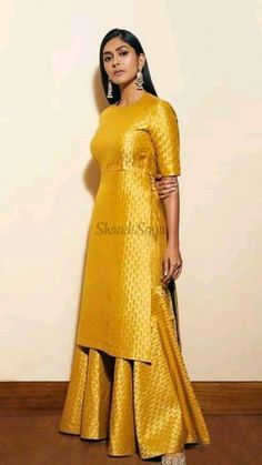 Sharara Designs, Indian Outfits Lehenga, Sharara Suit, Salwar Kamiz, Indian Dresses Traditional, Traditional Indian Outfits, Indian Gowns Dresses, Kurti Designs Party Wear, Designer Party Wear Dresses