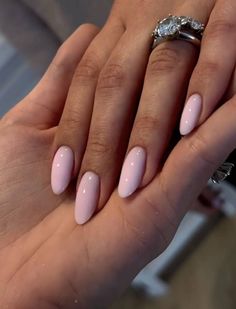 Milky Rose Nails Almond, Short Almond Nail Ideas Natural, Pink Nails Round Shape, Square Vs Almond Nails, Nails Small Almond, Milky Pink Nails Gel, Milky Pink Almond Nails, Milky Pink Nails, Minimalist Manicure