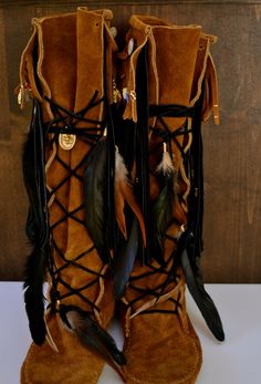 ON SALE NAHIMANA Mystic Upcycled Embellished Vintage by luxdivine, $161.25 Feathers Accessories, Native Moccasins, Native American Boots, Native Feathers, Boheme Style, Pink Elephants On Parade, Vintage Fringe, Boho Boots, Navajo Style