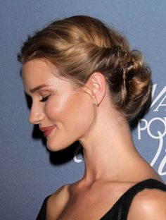 Rosie Huntington Whiteley Hair, Low Bun, Hair Envy, 인물 사진, Aesthetic Hair, Hair Dos, Perfect Hair, Prom Hair, Hair Day