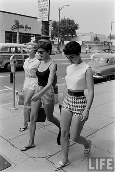 http://www.messynessychic.com/2014/01/14/the-day-the-shorts-got-shorter/ Old Hollywood Fashion, Bridget Bardot, Mary Quant, Sixties Fashion, Look Retro, Female Shorts, 1950s Style, Rare Pictures, Victoria Secrets