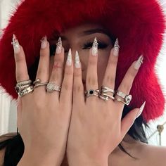 @priincess_avery Kylie Jenner Photoshoot, Nail Ring, Jewelry Lookbook, Nail Charms, Fire Nails, Dope Nails, Nails Inspo, Fashion Killa, How To Do Nails