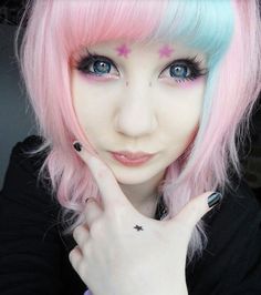 Really cute hairstyle Blue And Pink Hair Ideas, Star Eyebrows, Heart Eyebrows, Pastel Goth Tumblr, Pink And Blue Hair, Goth Make Up, Blue And Pink Hair