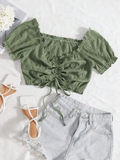 Verde militar Casual Collar manga corta Tela tricotada Liso Top Embellished Elástico Ligero Verano Summer Trends Outfits, Colorful Crop Tops, Trendy Outfits For Teens, Trendy Summer Outfits, Cute Summer Outfits