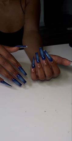 Blue Acrylic Nails Black Women, Air Brush Acrylic Nails, Blue Nail Sets, Long Acrylic Designs, Baddie Acrylics, Baddie Nail Art Designs, Long Square Acrylic Nails Designs, Acrylic Nails Black Women, Blue Nail Inspo Acrylic