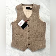 This Sale Is For A New With Tags Nwt Asos Wool Harris Tweed Waistcoat Vest - Brown Herringbone - 40 Chest. This Vest Is In New/Unworn Condition And Still Has The Original Tags Attached (See Pictures!) The Vest In The Pictures Is The Vest You Will Get. Please Look At All Pictures And Ask Any Questions You Might Have Before Buying. Thanks For Looking! Campus Fashion, Asos Menswear, Asos Men, Herringbone Suit, Tweed Waistcoat, Pocket Vest, Mens Suit Vest, Grey Vest, Plaid Vest