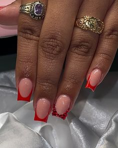 Short nails/frenchie appreciation 😮‍💨💞 Pedicure Nail Designs, Gel Overlay, Curly Hair Styles Easy, Short Nail, Acrylic Gel, Cute Nail Designs, Pretty Acrylic Nails, Pedicure Nails, Mani Pedi