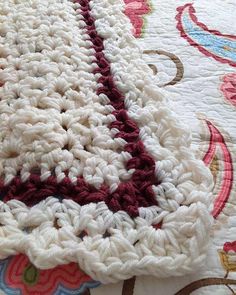 Shell Elegance Afghan Crochet Pattern - Maggie's Crochet Crochet Edging Pattern, Needle Crochet, Afghan Crochet Pattern, Crochet Edgings, Crochet 101, Crochet Hack, Afghan Crochet, Afghan Patterns, Crochet Borders