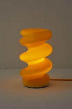 Harley Table Lamp Funky Tall Lamps, 3d Printed Home Decor, Weird Lamps, Groovy Basement, Kawaii Lamp, Fun Lamps, Cozy Lamp, Dopamine Design, Funky Lamp