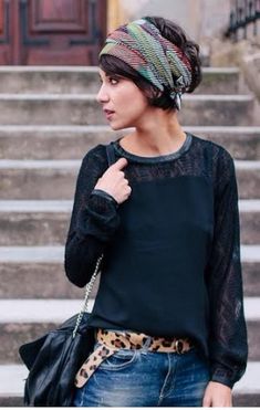 Trendy How To Wear A Bandana On Your Head Short Hair 39+ Ideas Scarf Updo, Scarf Hairstyles Short, Style Girlfriend, Penteado Cabelo Curto, Bandana Hairstyles, Short Haircut