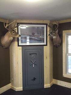 Hunting Themed Bedroom, Reloading Room, Deer Heads, Living Colors, Trophy Rooms, Hunting Decor, Safe Room, Man Cave Garage