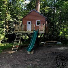 12' SQUARE TREEHOUSE PLAN - NOW INCLUDES STEP-BY-STEP 3D MODELING!! - Treehouse Supplies Easy Tree House Diy, Treehouse Construction, Custom Treehouse, Curved Kitchen Island, Tree Fort, Playhouse Plans, Building A Treehouse, Tree House Plans, Single Tree