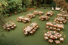 Neutral outdoor garden wedding at Villa Woodbine Nikkah Decor, Miami Party, Wedding Alters, Garden Reception, Quinceanera Decorations, Decor Event, Table Outdoor, Farm Tables, Wedding Venue Decorations