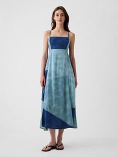 Soft indigo-dyed patchwork maxi dress.  Square neck.  Spaghetti straps.  Smocked, stretch back.  Note: This style is dyed with real indigo.  Each style is unique, and certain variations will occur.  * Fit: Slim.  A fit & flare silhouette that sits close to the body & flares at the waist.  Hits at the ankle.  Model is approx.  5’10” wearing Indigo Patchwork, Dress Square Neck, Indian Bride Outfits, Dark Blue Dress, Stretch Back, Dressed To The Nines, Gap Dress, Patchwork Dress, Outfit Inspo Fall