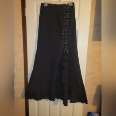 Retro Gothic Skirt. Zips Up Side, Ruffled In Front And Corset Tie. Has Stretch. Length 41 Inches, 36-38 Inch Waist And 47-48.5 Hips. Goth Skirt Outfit, Goth Skirts, Goth Skirt, Gothic Skirt, Random Outfits, Clothes Board, Thrift Inspo, Waist Corset, Romantic Goth