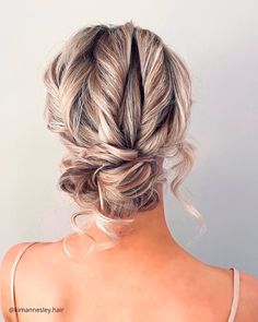 Mother Of The Bride Hairstyles & Mother Of The Groom Hair Ideas And Tips ❤ Explore chic mother of bride or groom hairstyles for every hair type and length, ensuring a flawless look for the special day. #weddung #bride #weddingforward #weddinghairstyles #MotherOfTheBrideHairstyles