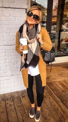 Fall Fashion Trends Casual, Rosie Huntington Whiteley, Cute Fall Outfits, Looks Chic, Casual Winter Outfits, Fall Fashion Trends, Fall Fashion Outfits, Casual Fall Outfits