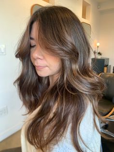 Carmel Latte Brunette, Candle Lit Brunette Hair, Tonal Brunette Hair, Latte Brown Balayage, Latte Brunnet Hair, Latte Brunette Highlights, Latte Burnett Hair, Latte Brunette Balayage, Macchiato Hair Color