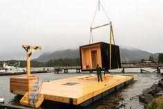 Floating Sauna by Aux Box - Dwell Building A Dock, Prefab Office, Floating Architecture, Sauna House, Backyard Studio, Backyard Office, Outdoor Sauna, Exterior Cladding