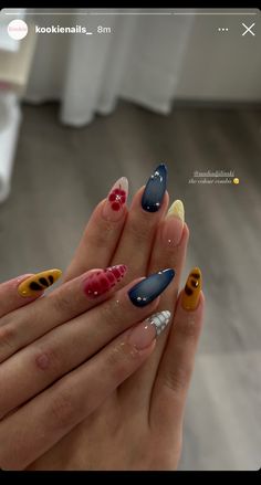 Fun Nail Ideas Almond Shape, Funky Tips Nails, Mexico City Nails, Cool Nails 2024, Easy Aesthetic Nail Art, Nail Art Designs Chrome, All Different Nails, Nail Mood Board, Miss Match Nails