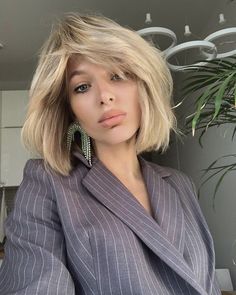 Short Blonde, Short Blonde Hair, Hair Today, Short Hair Cuts, Hair And Nails, Balayage, Hair Inspiration, Blonde Hair, Bangs