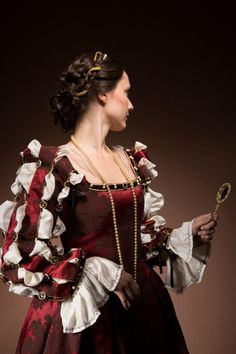 16th Century Fashion Women, Italian Medieval Dress, 1500s Dress, Italian Rennaisance Clothing, Medieval Baroque Costume Dress, Italian Reinassance Dress, 1520s Italian Fashion, 18th Century Costume, Dresses Royal