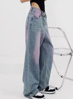 𝔇𝔢𝔱𝔞𝔦𝔩𝔰: Style: Y2k, Vintage, Streetwear Material: Denim With their soft purple distressed color and wide-leg silhouette, these pants are the epitome of cool and casual style. Enjoy free shipping with a purchase of over 80$ Model wears m with 5'5, 108 lb SIZE LENGTH WAIST HIPXS 09 in 24 in 34 inS 40 in 25 in 35 inM 40 in 27 in 37 inL 41 in 28 in 38 inXL 41 in 30 in 40 inXXL 42 in 31 in 42 inItem measured by hands may have 1-2 in differences.SIZE LENGTH WAIST HIPXS 100 cm 60 cm 86 cmS 101 Hipster Pants, Y2k Harajuku, Ripped Denim Pants, Dye Denim, Retro Streetwear, Tie Dye Denim, Jean Vintage, Y2k Vintage, Vintage Streetwear