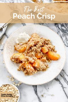 A bowl of peach crisp made with fresh peaches and oatmeal, topped with vanilla ice cream. Peach Crisp With Frozen Peaches, Fresh Peach Crisp, Easy Peach Crisp, Crisp Recipes, Oatmeal Crisp, Peach Crisp Recipe, Oatmeal Toppings, Frozen Peaches, Peach Dessert Recipes