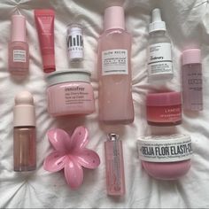 Makeup Bag Essentials, Pink Lifestyle, Pink Skin, Pink Girly Things, Pink Makeup